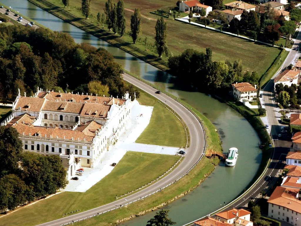Hotel Riviera Dei Dogi Mira 4*,  Italy